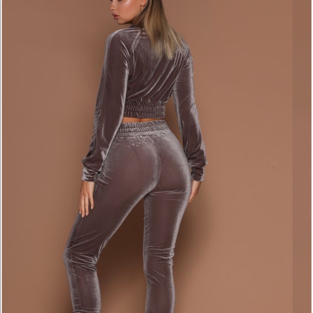 Meshki velvet tracksuit Set - Picture 3 of 4
